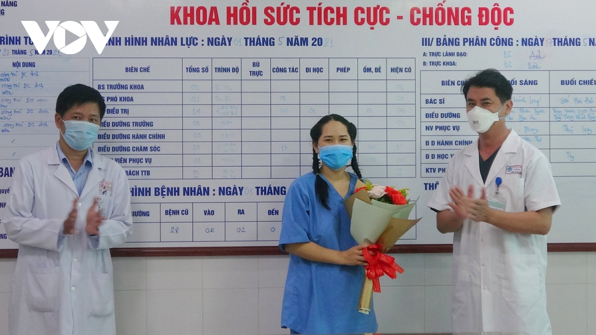 Nữ điều dưỡng ở Đà Nẵng phản vệ sau tiêm vaccine đã khỏe mạnh ra viện